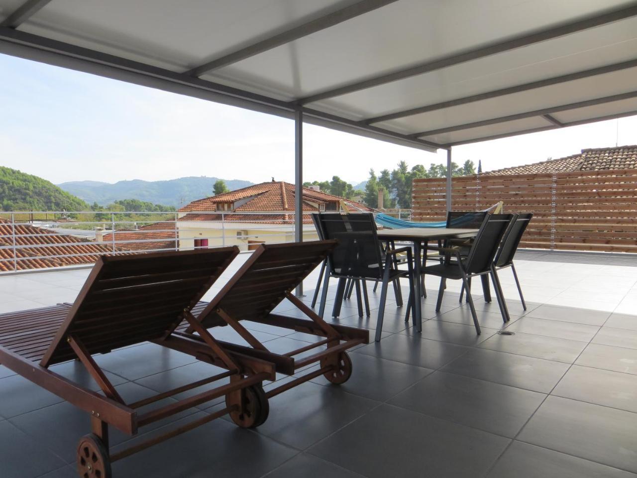 Leonidaion Guesthouse Ancient Olympia Bagian luar foto Rooftop terrace